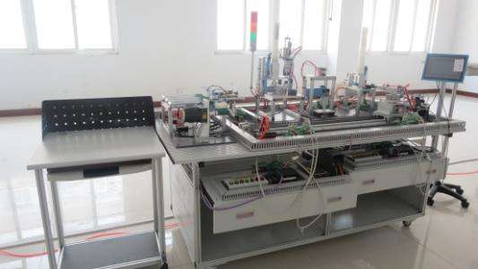機電的未來發展模式是怎么樣的？煙臺機電學校正在講解