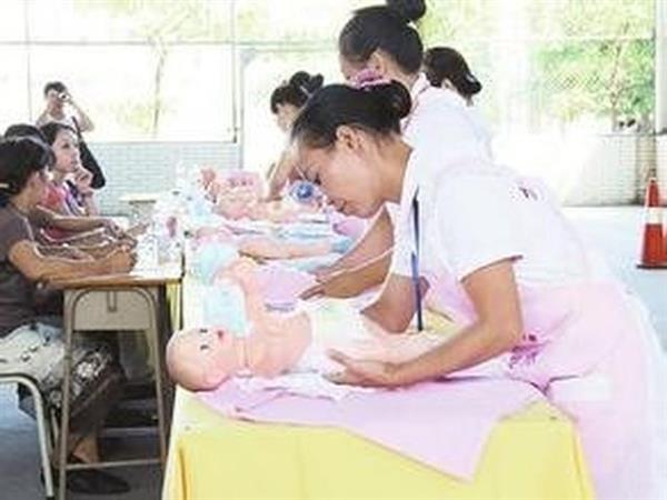 在菏澤市東華職業培訓學校學習家政護理專業靠譜嗎？